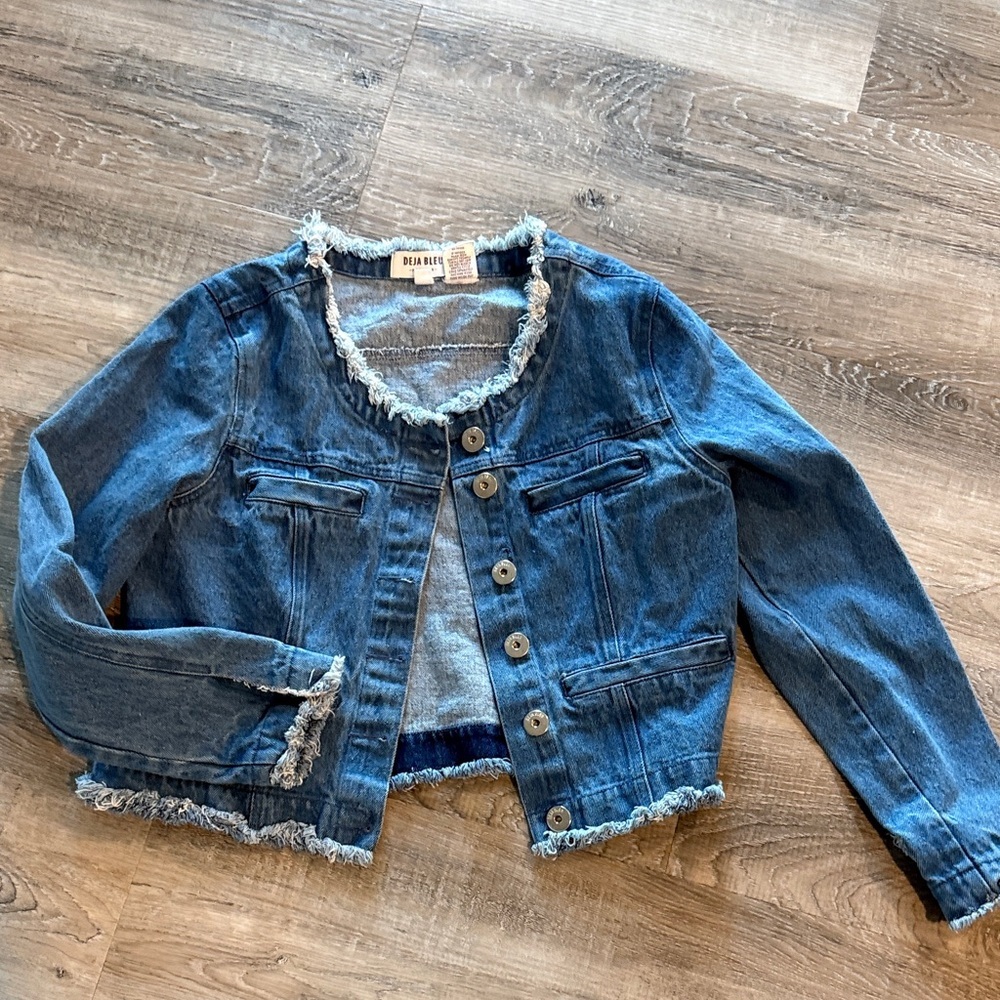 Deja Bleu Denim cropped Jacket with Fringe Details sz l